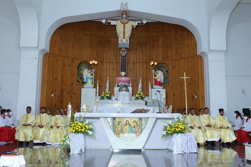 10. Newly ordained priests on the pulpit .JPG