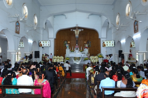 12. Mass in Fatima Cathedral, Belgaum .JPG