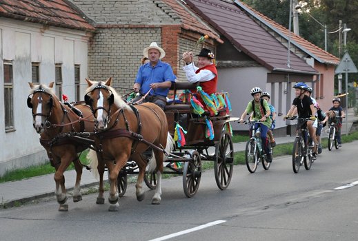 Jizda_kralu_005.jpg
