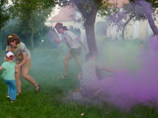 Pyrotechnický oddíl vytvořili větší mlhu, než se čekalo.jpg